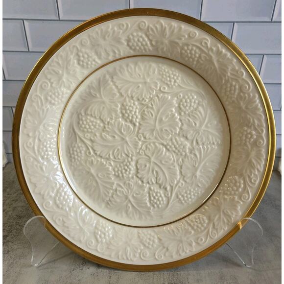 Lenox Round Embossed Serving Platter with Gold Trim 13" EUC Made In USA EUC - Picture 8 of 10